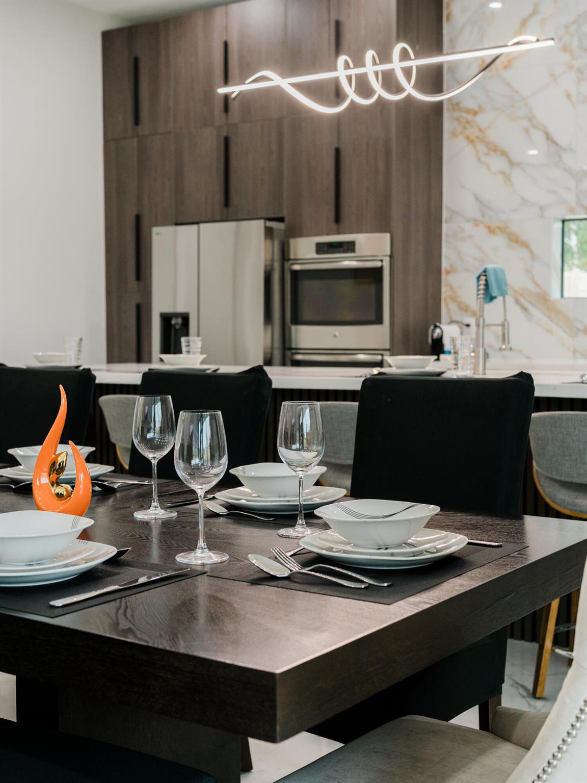 LINCOLN PARK REPLAT - Residential Lease