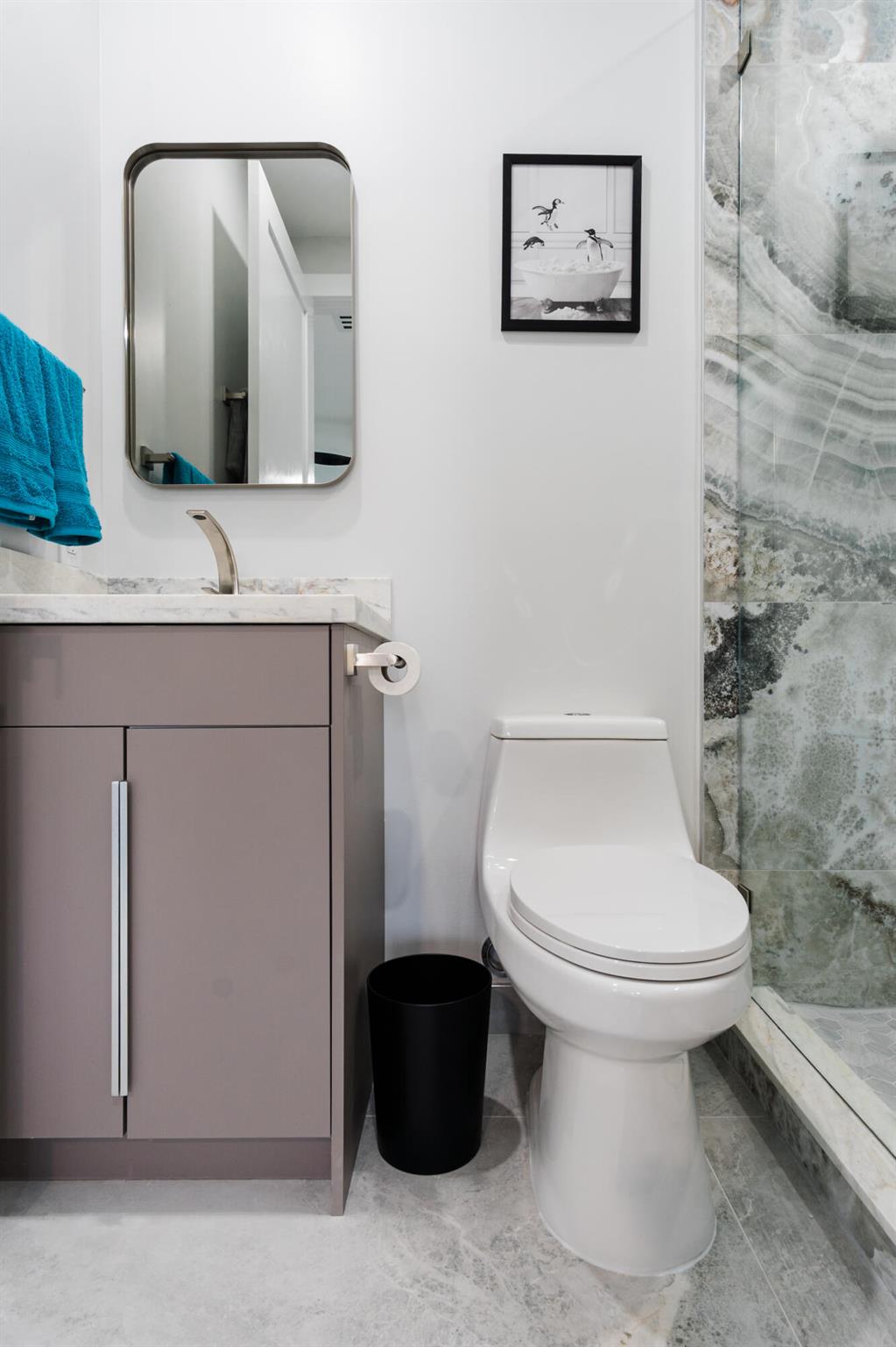 LINCOLN PARK REPLAT - Residential Lease