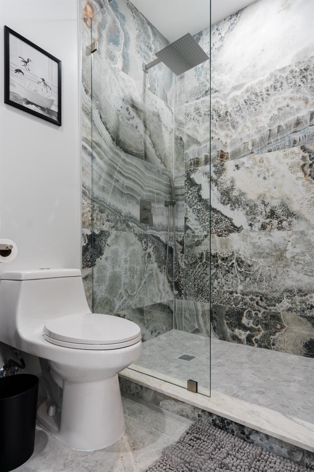 LINCOLN PARK REPLAT - Residential Lease