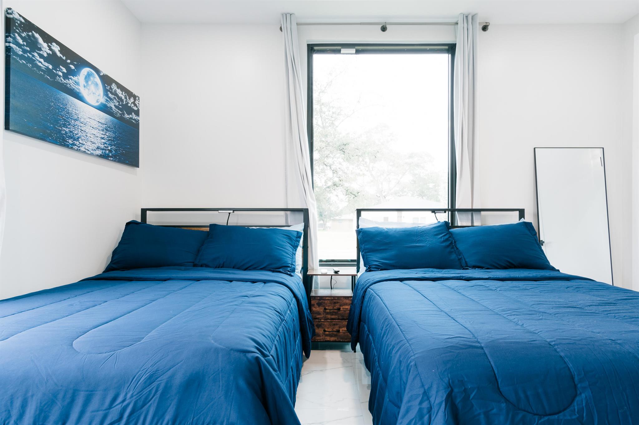 LINCOLN PARK REPLAT - Residential Lease