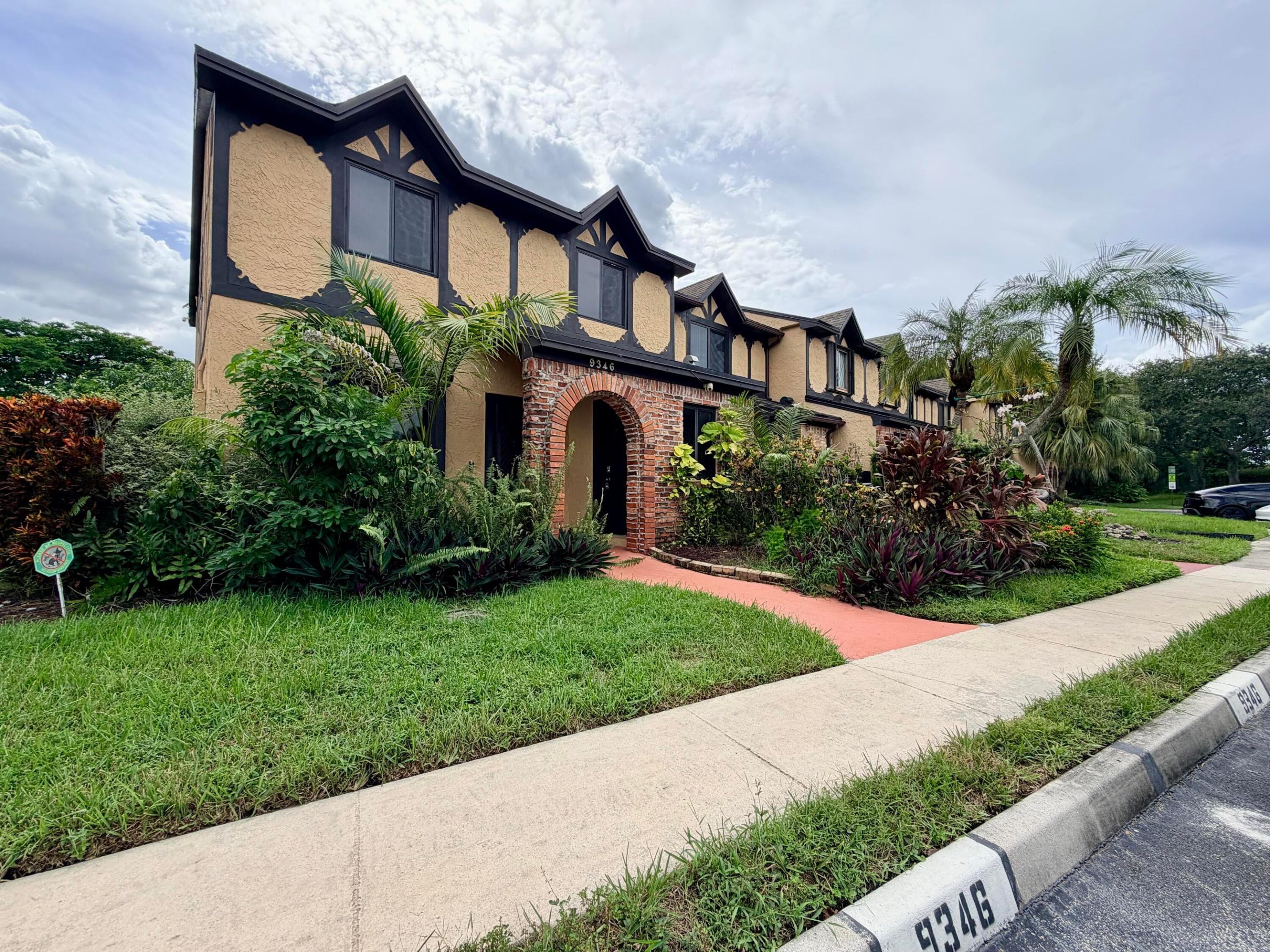 9346 NW 49TH Place