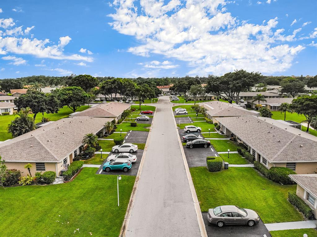 BOCA LAKES CONDO - Residential