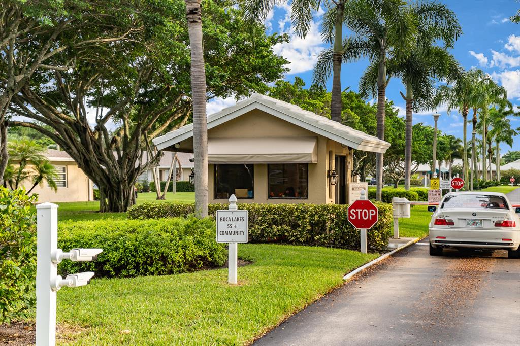 BOCA LAKES CONDO - Residential