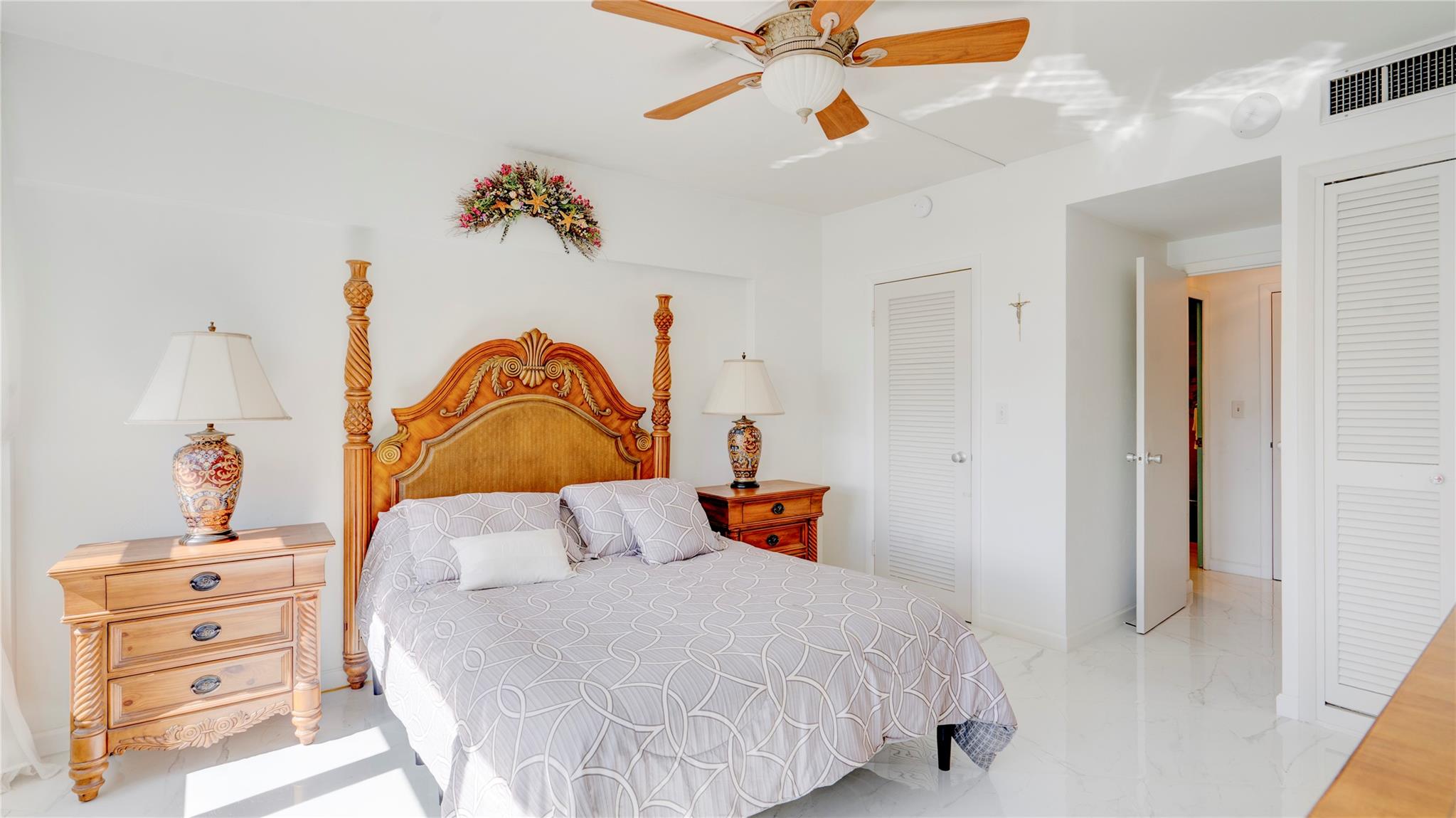 CORAL RIDGE TOWERS SOUTH - Residential