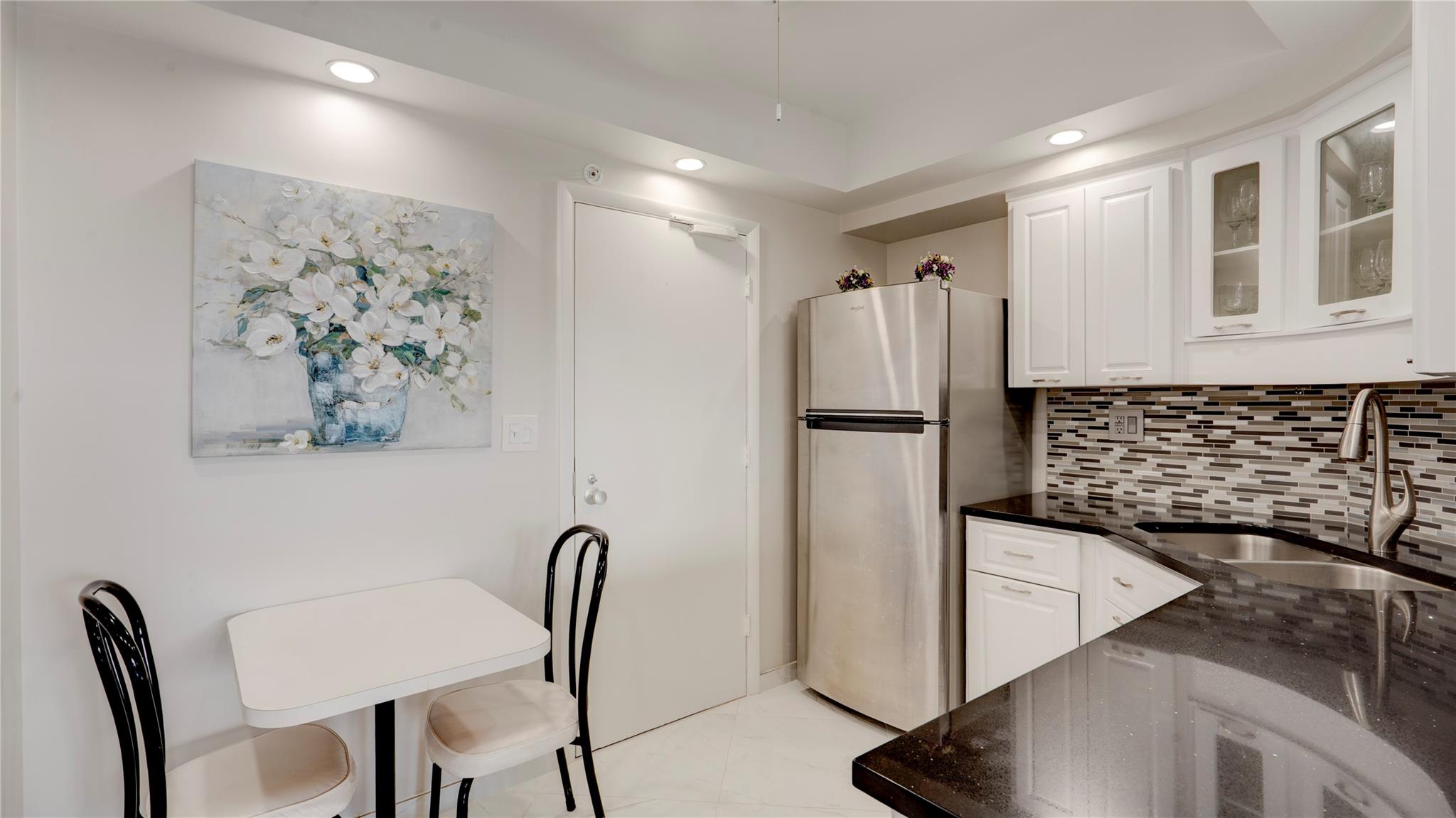 CORAL RIDGE TOWERS SOUTH - Residential