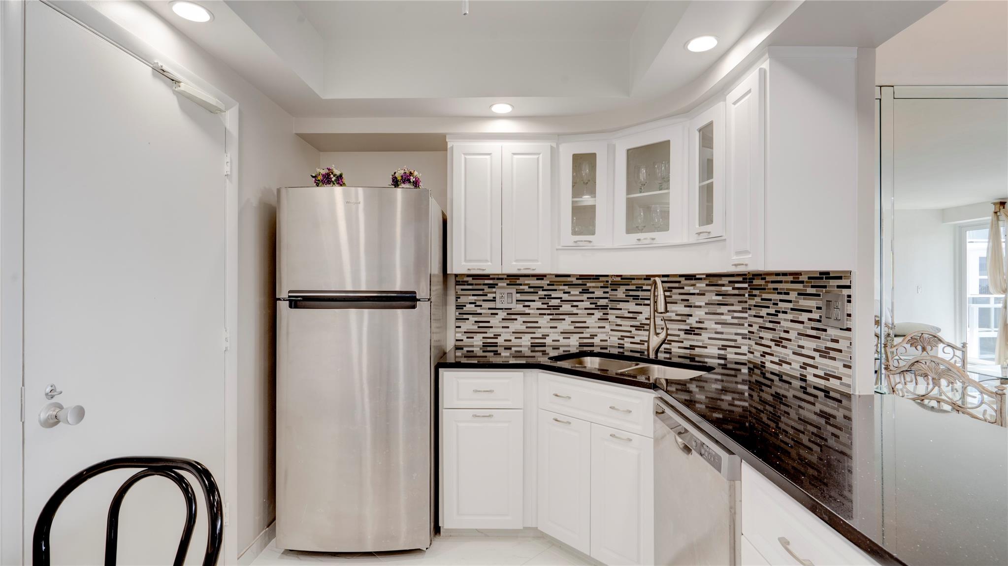 CORAL RIDGE TOWERS SOUTH - Residential