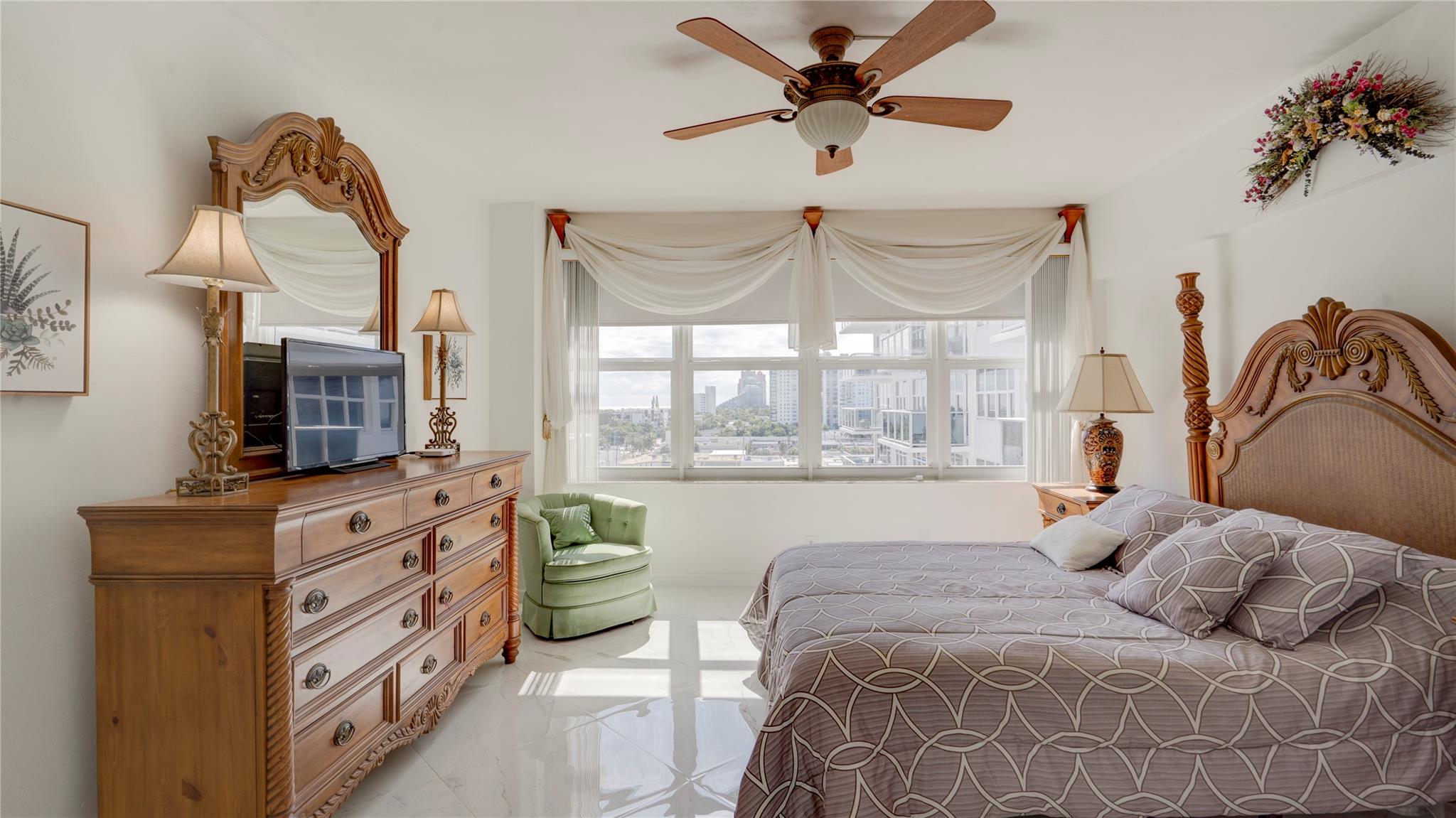 CORAL RIDGE TOWERS SOUTH - Residential