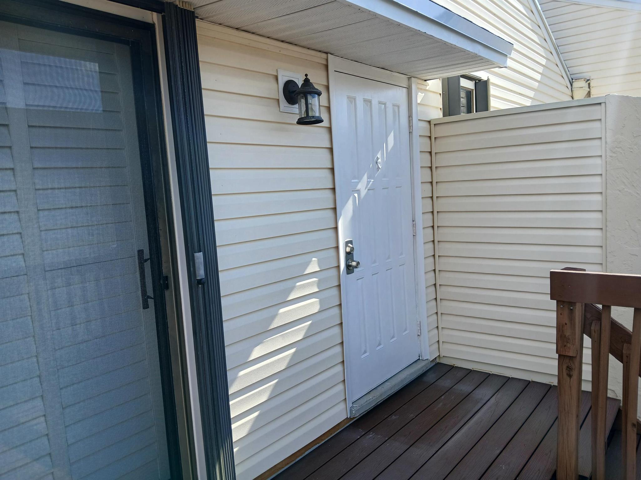 633 Executive Center Drive L 201