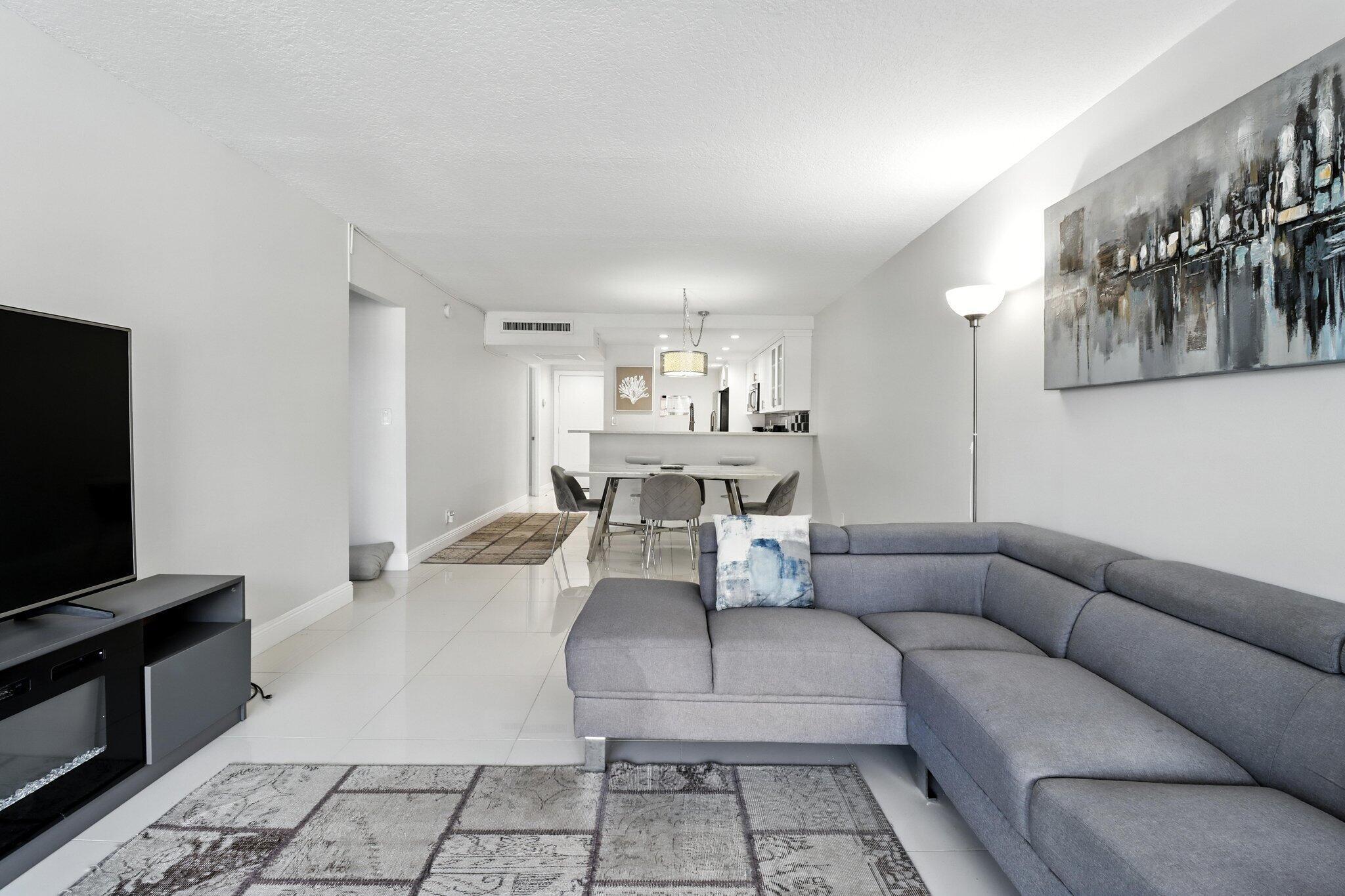 BOCA BAYOU CONDO - Residential Lease