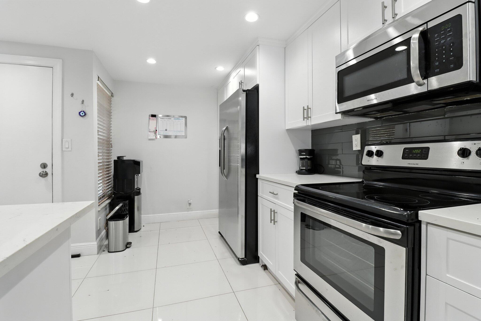 BOCA BAYOU CONDO - Residential Lease