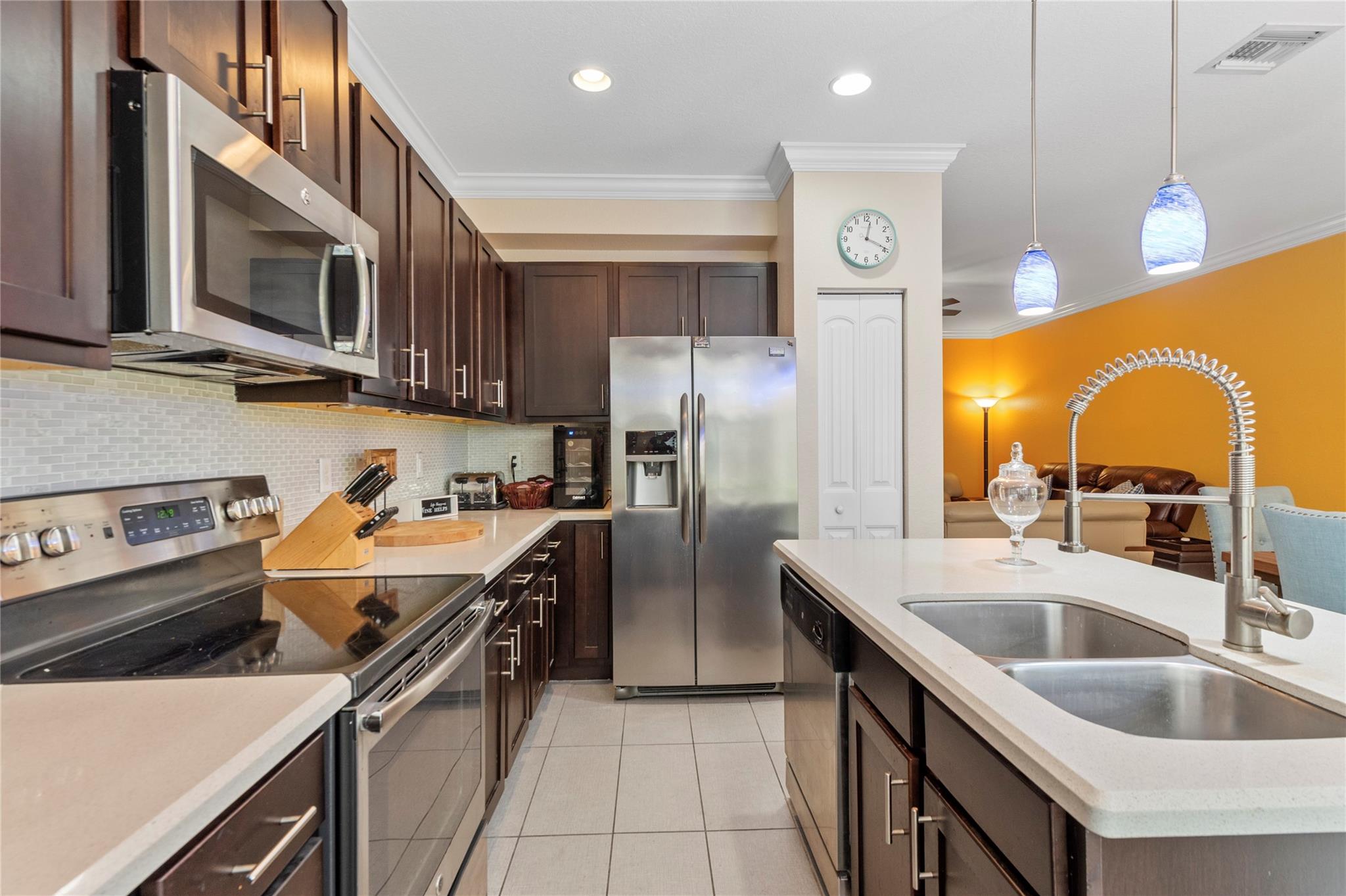 1078 NW 33rd Mnr