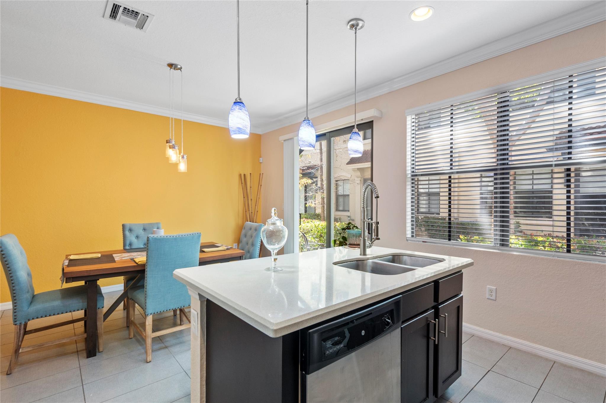 1078 NW 33rd Mnr