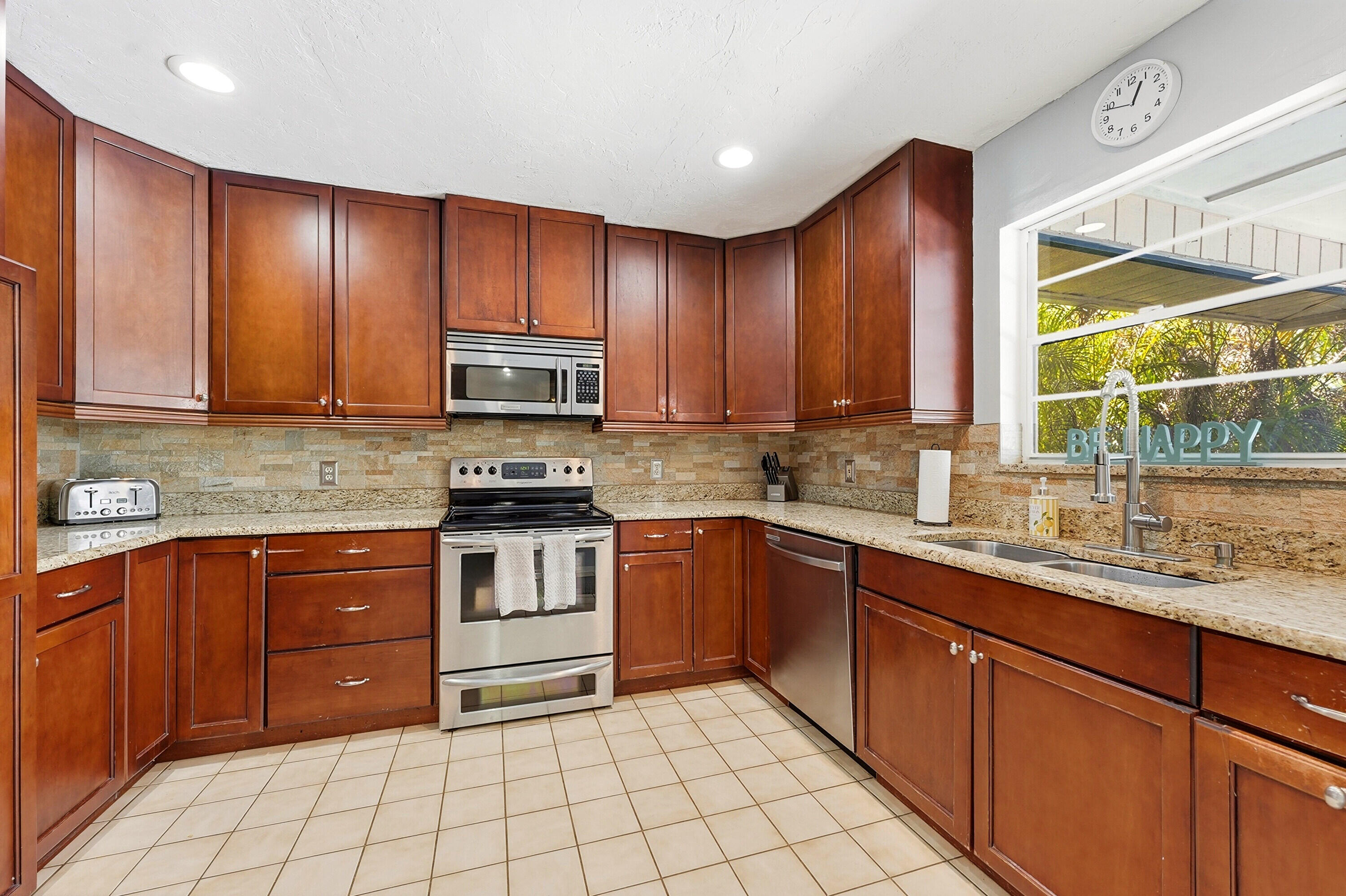 TIERRA LINDA ESTATES - Residential