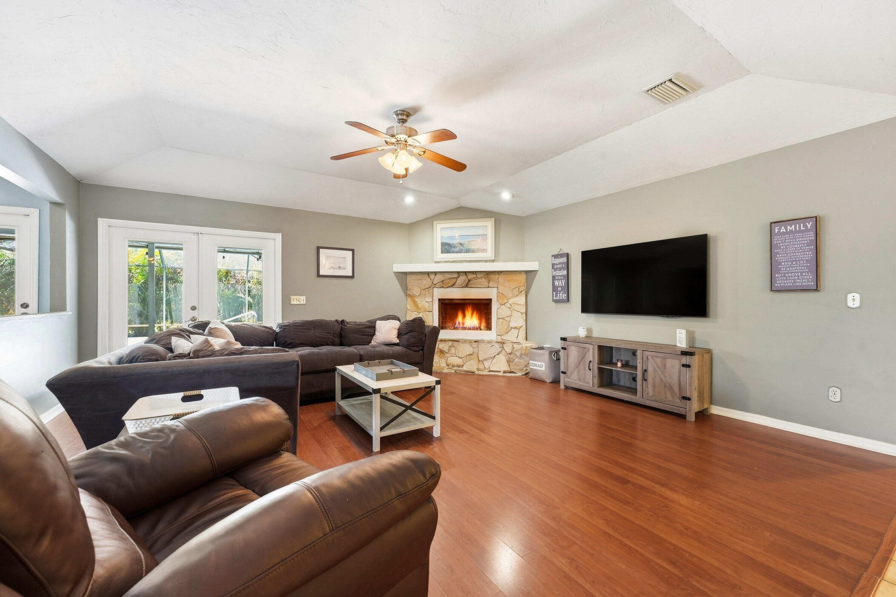 TIERRA LINDA ESTATES - Residential
