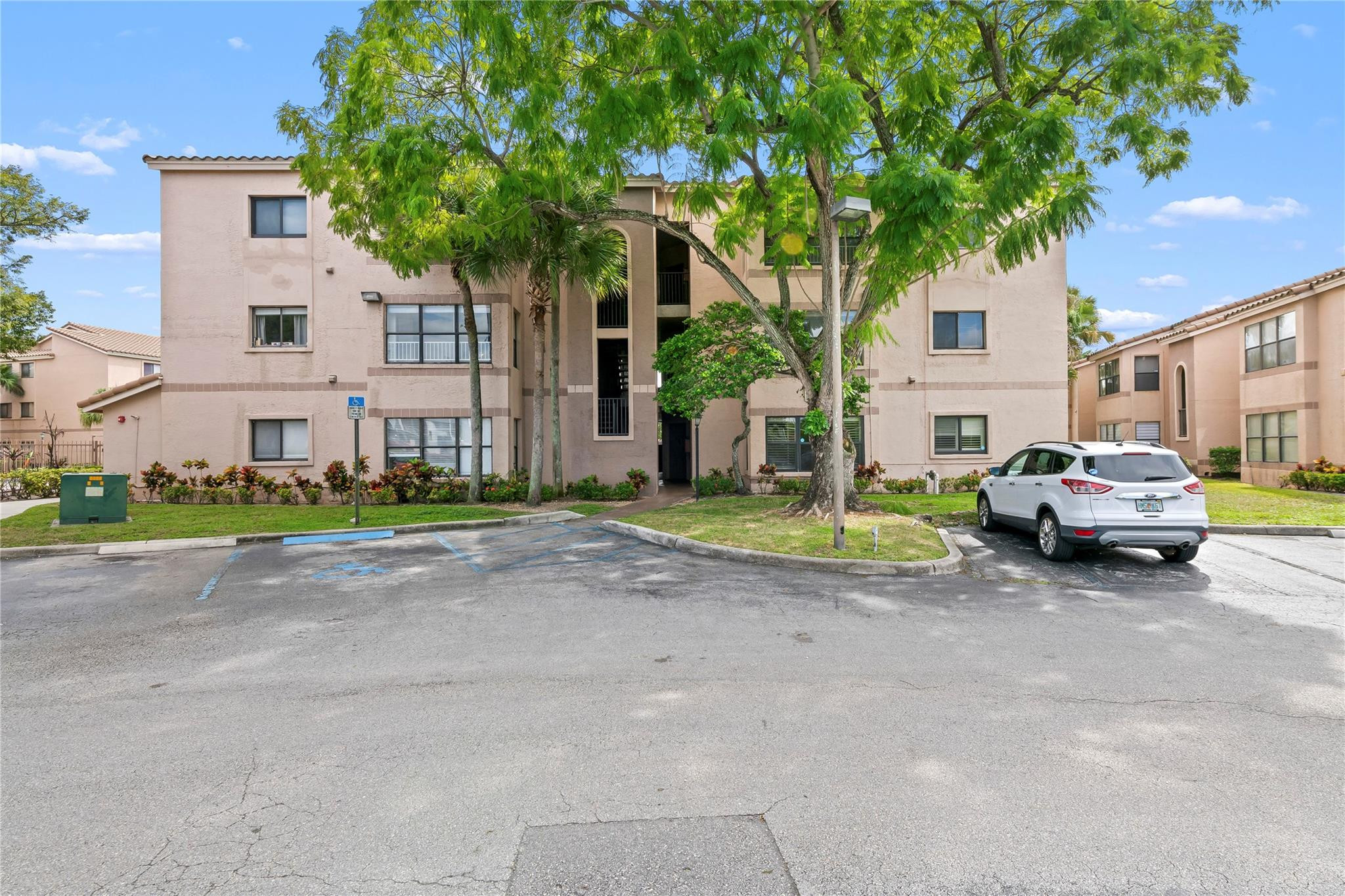 Sundance at Davie - Residential