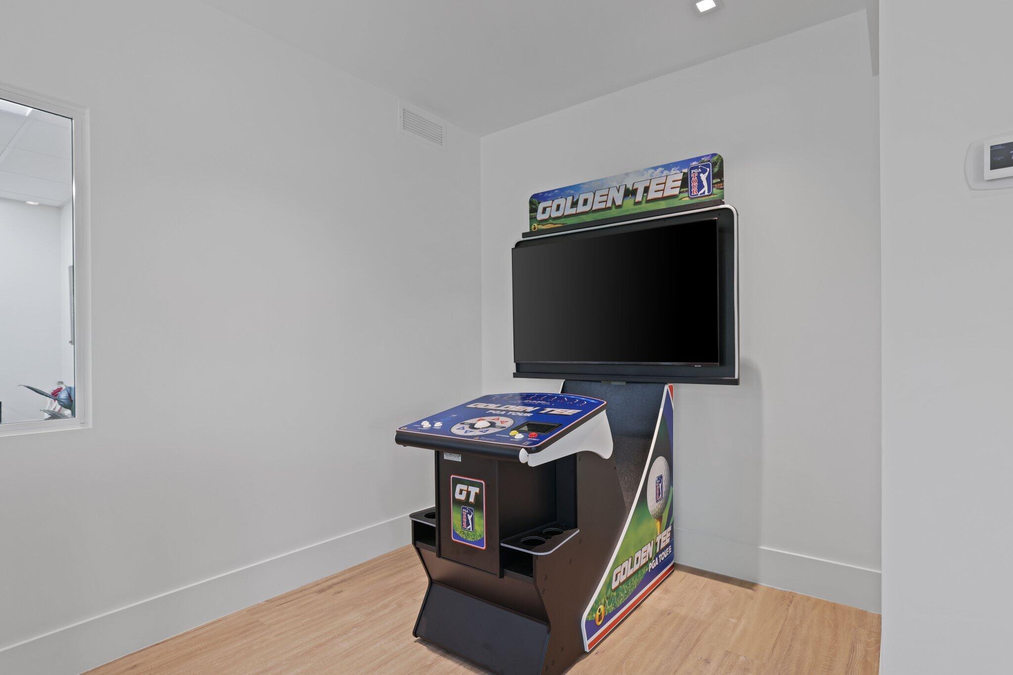 BOCA RATON BATH & TENNIS CLUB - Residential