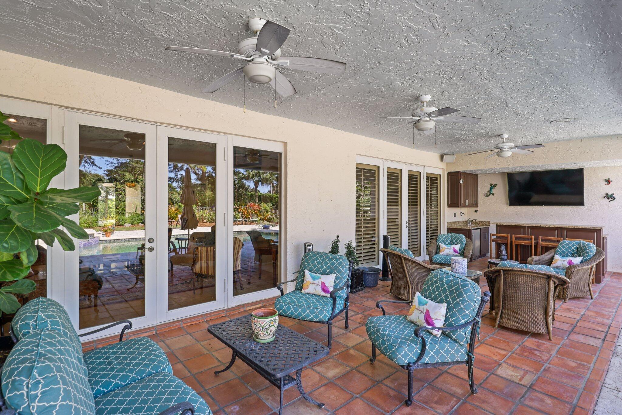 BOCA RATON BATH & TENNIS CLUB - Residential