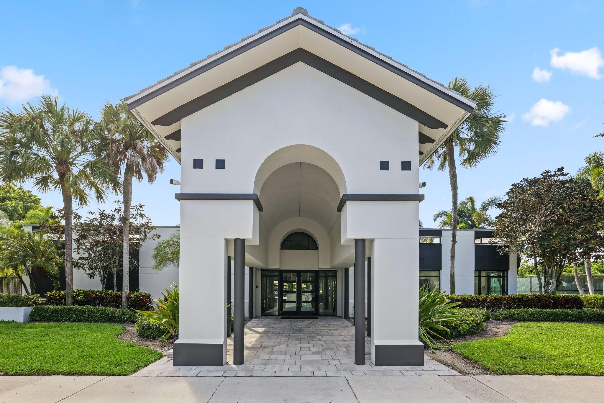 BOCA RATON BATH & TENNIS CLUB - Residential