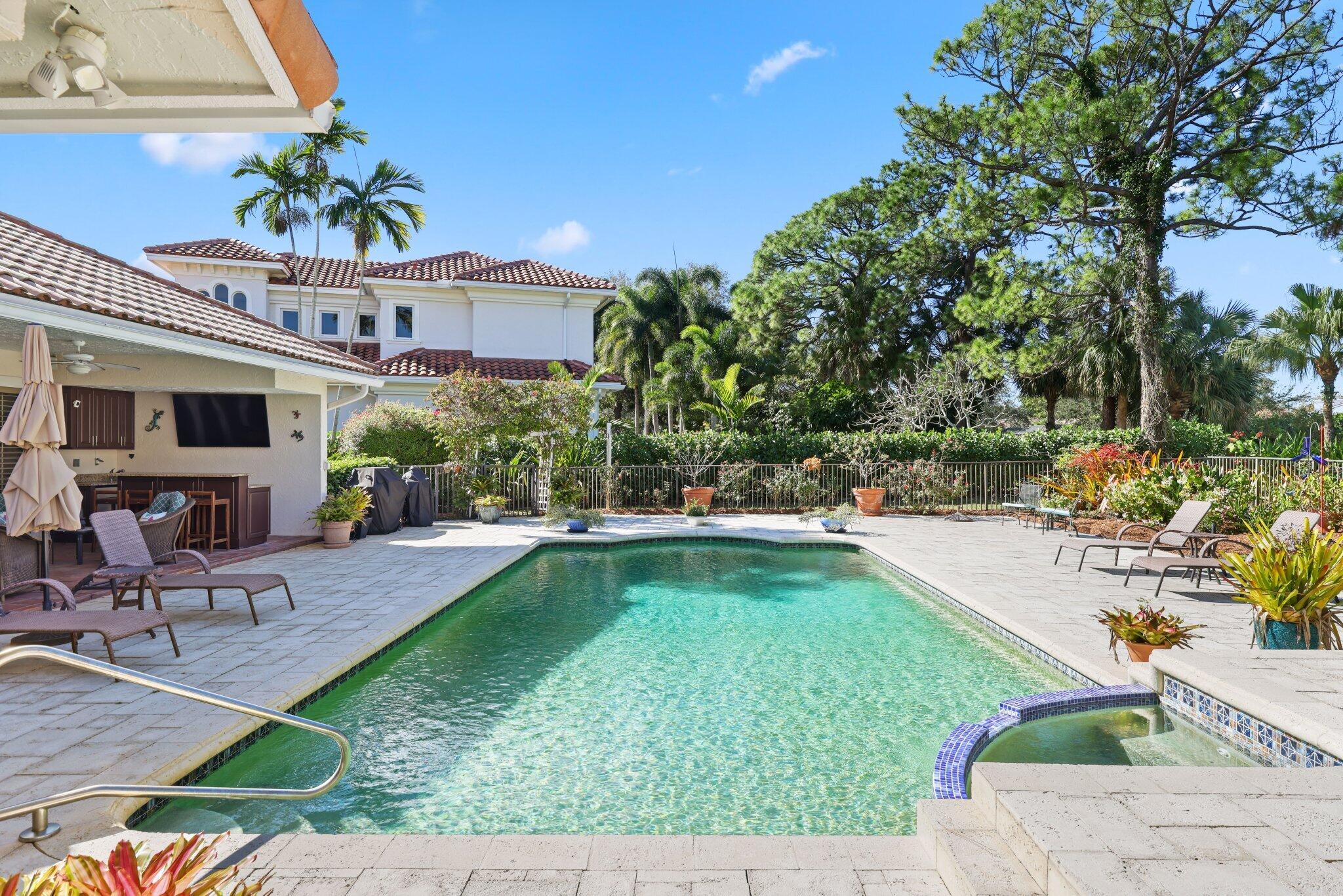 BOCA RATON BATH & TENNIS CLUB - Residential