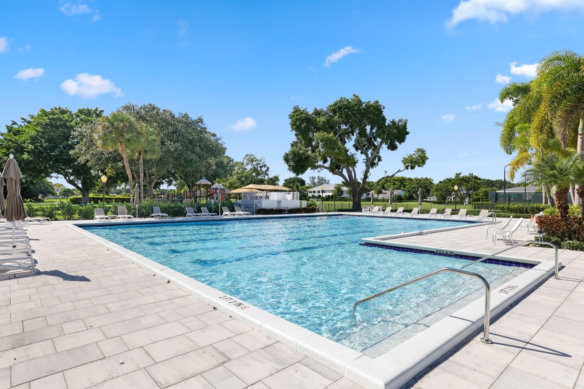BOCA RATON BATH & TENNIS CLUB - Residential
