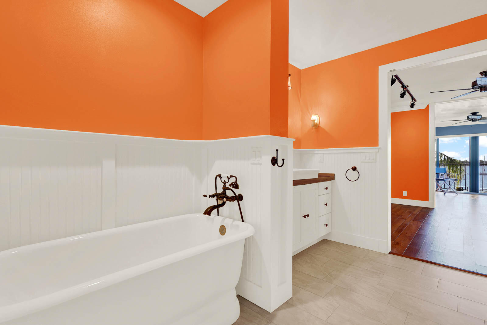 EDGEWATER VILLAS CONDO - Residential