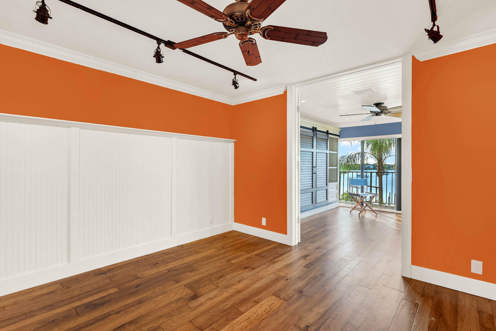 EDGEWATER VILLAS CONDO - Residential