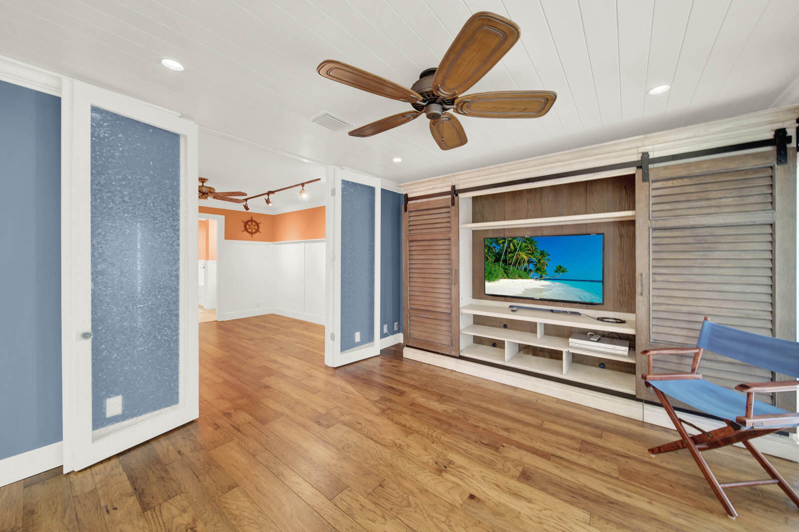 EDGEWATER VILLAS CONDO - Residential