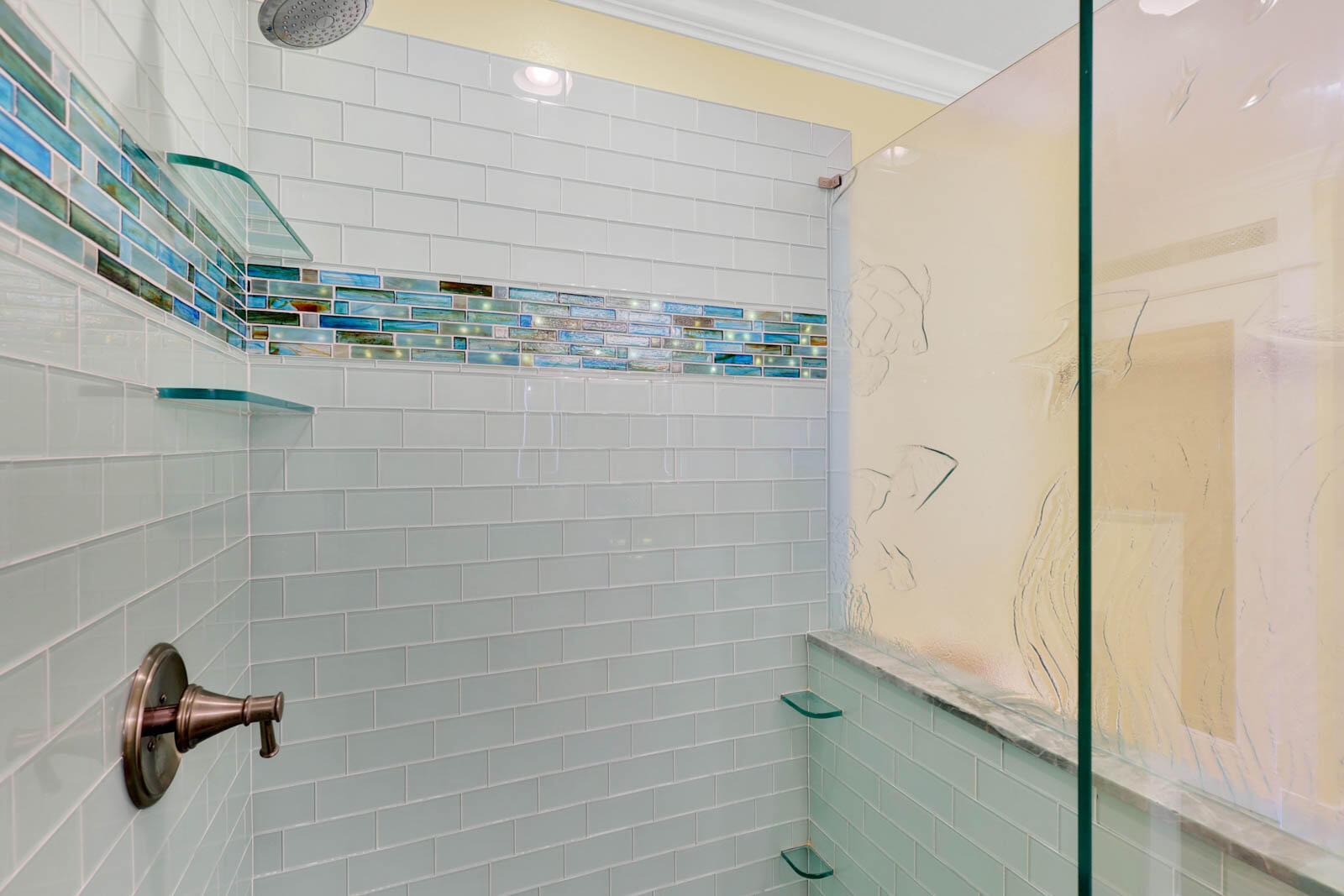 EDGEWATER VILLAS CONDO - Residential