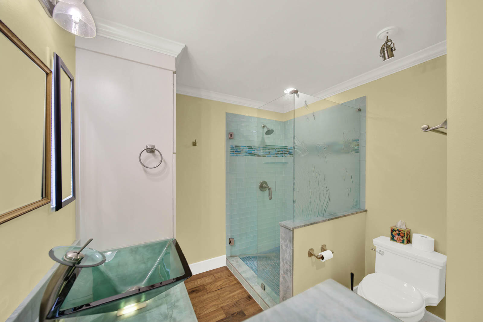 EDGEWATER VILLAS CONDO - Residential