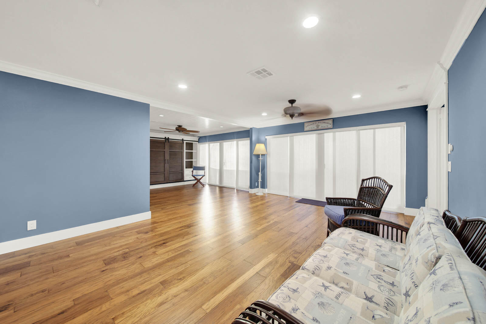 EDGEWATER VILLAS CONDO - Residential