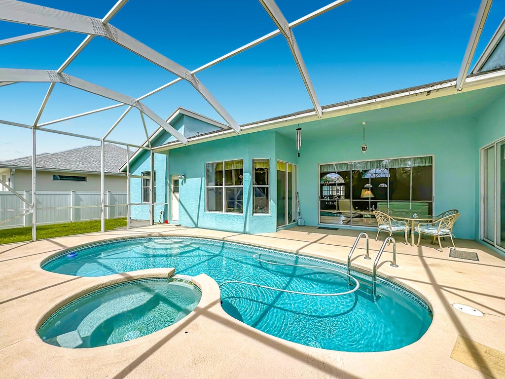 Photo of 497 SE NOME Drive, Port Saint Lucie, FL 34984 (MLS # B26058642)