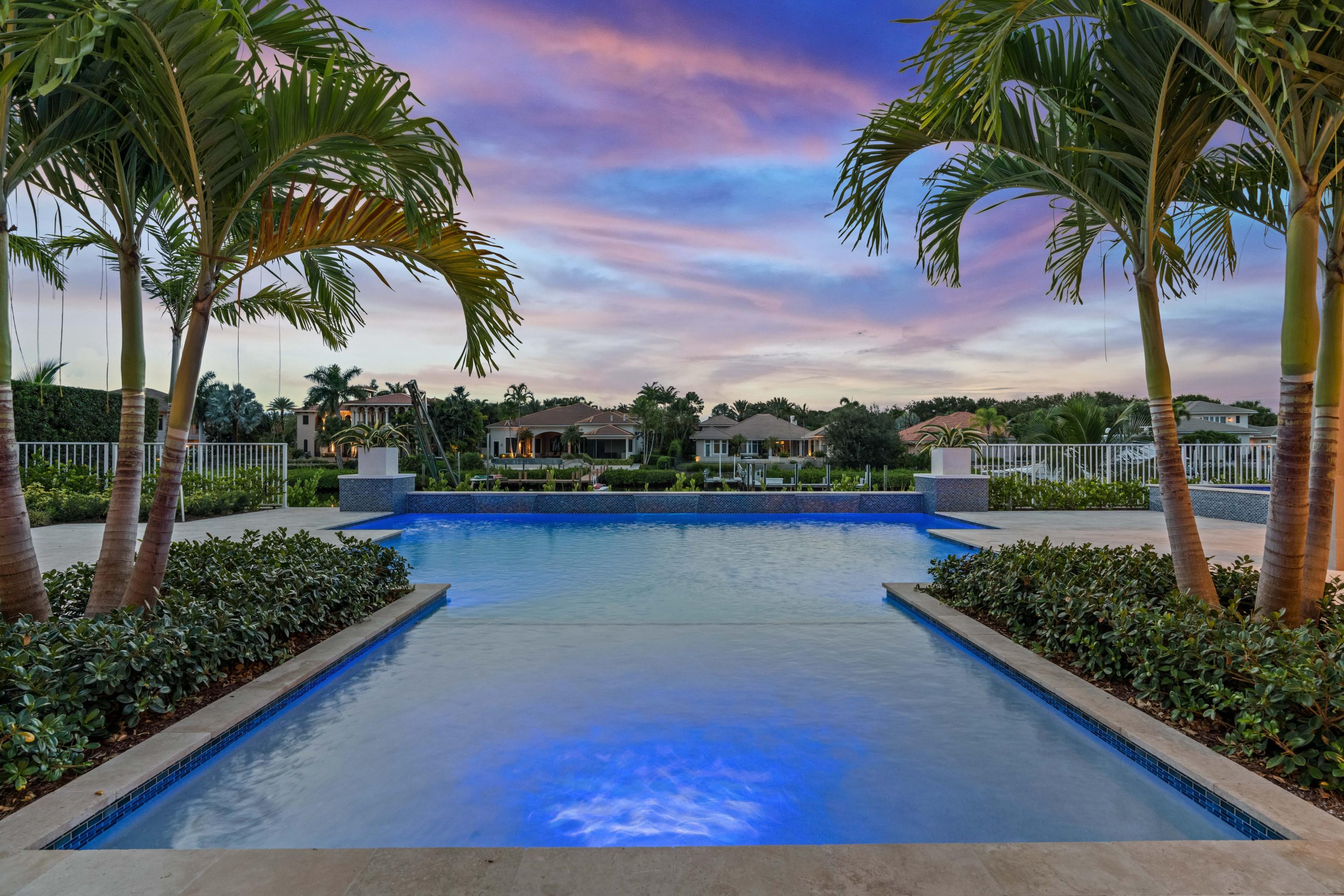 ADMIRALS COVE - Residential
