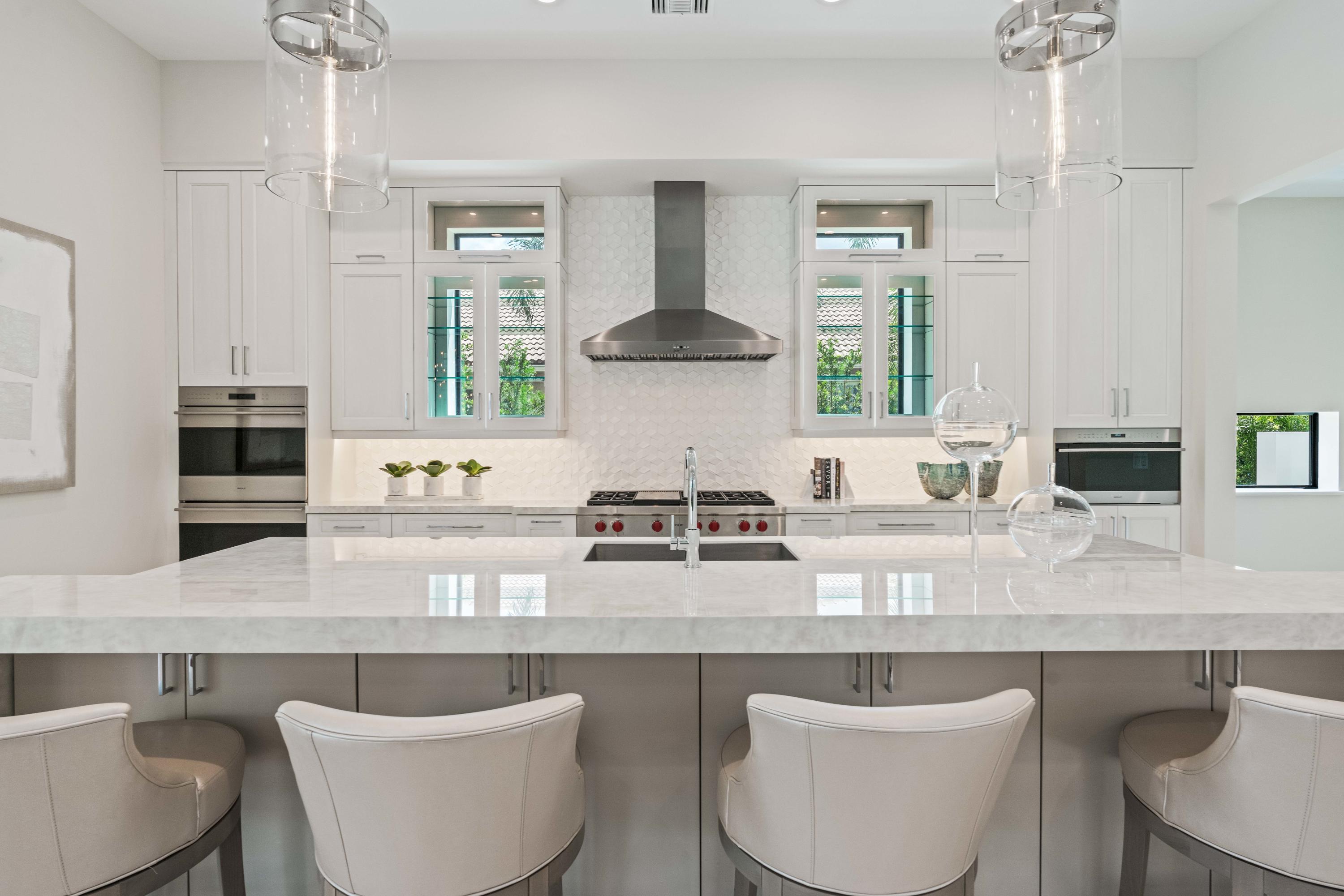 ADMIRALS COVE - Residential