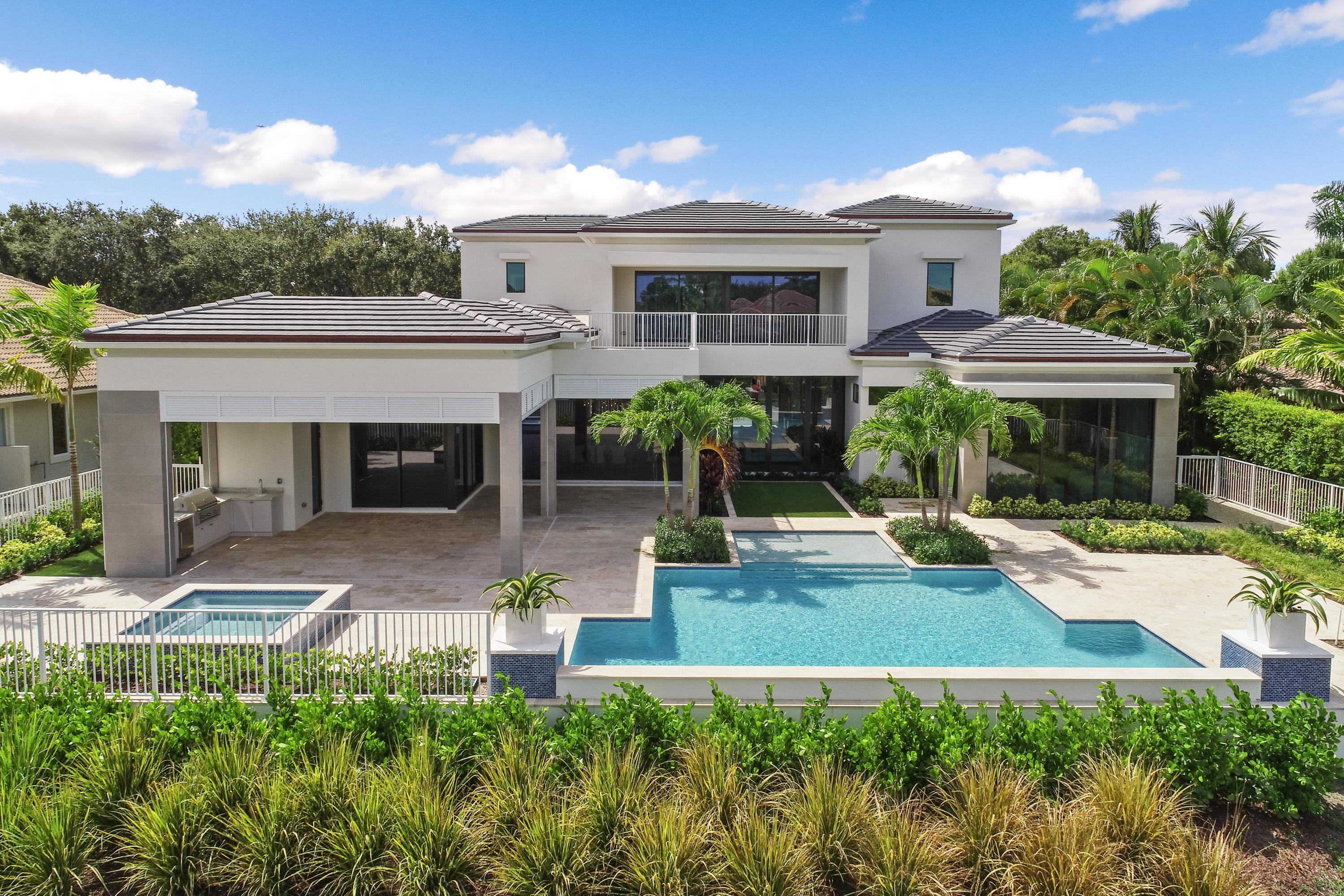 ADMIRALS COVE - Residential