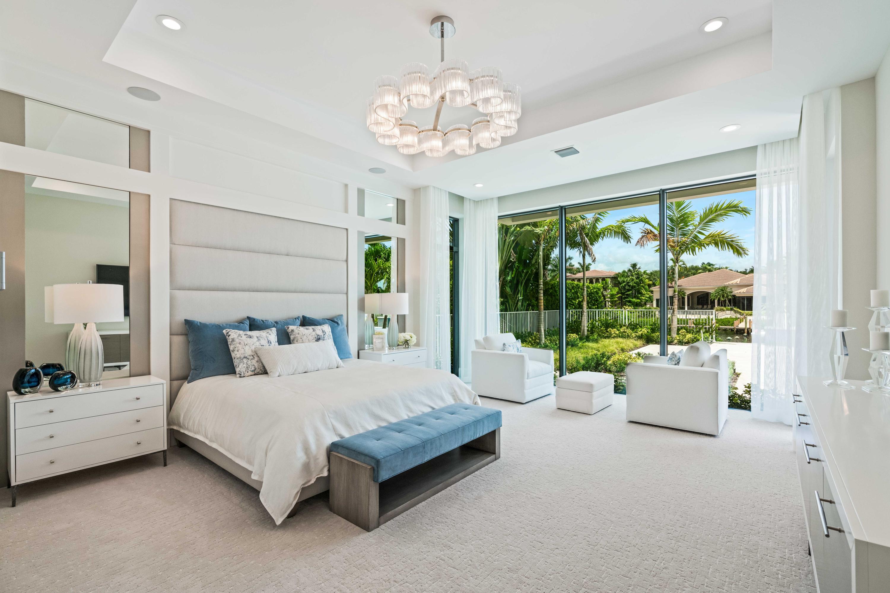 ADMIRALS COVE - Residential