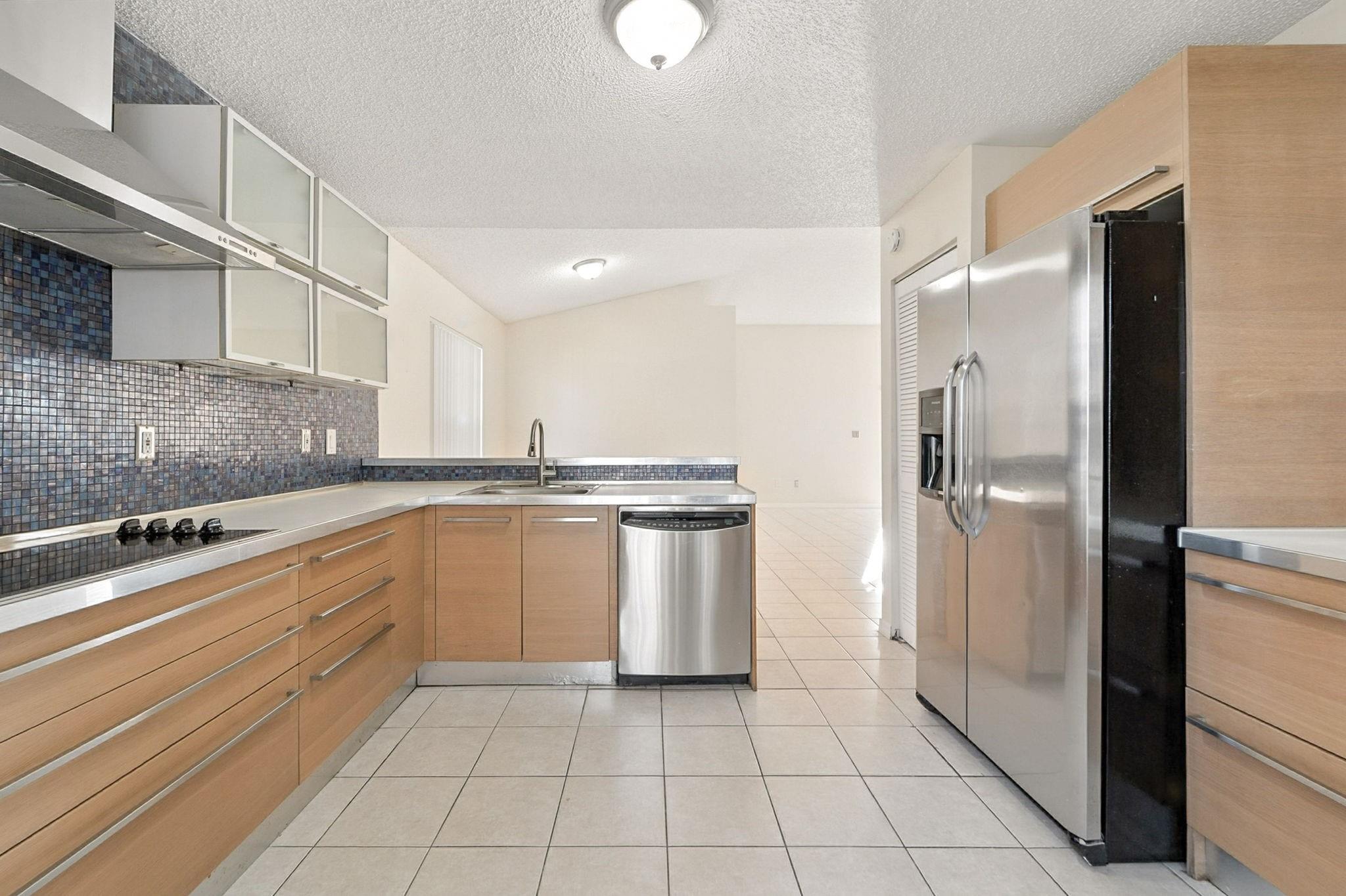Wyndham Circle 157-9 B - Residential