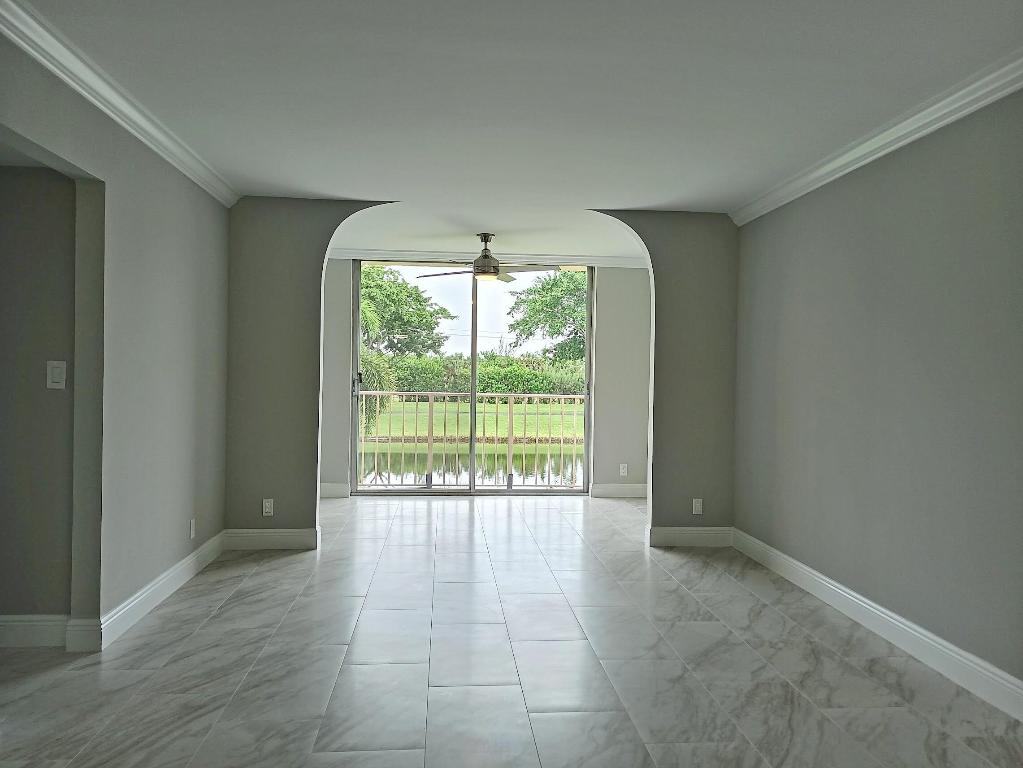 HUNTINGTON LAKES SEC TWO CONDOS - Residential