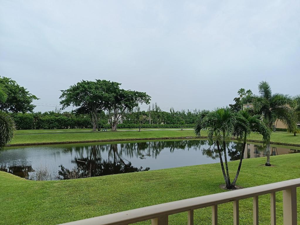 HUNTINGTON LAKES SEC TWO CONDOS - Residential