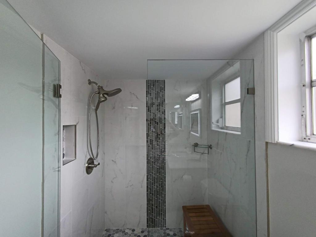 HUNTINGTON LAKES SEC TWO CONDOS - Residential