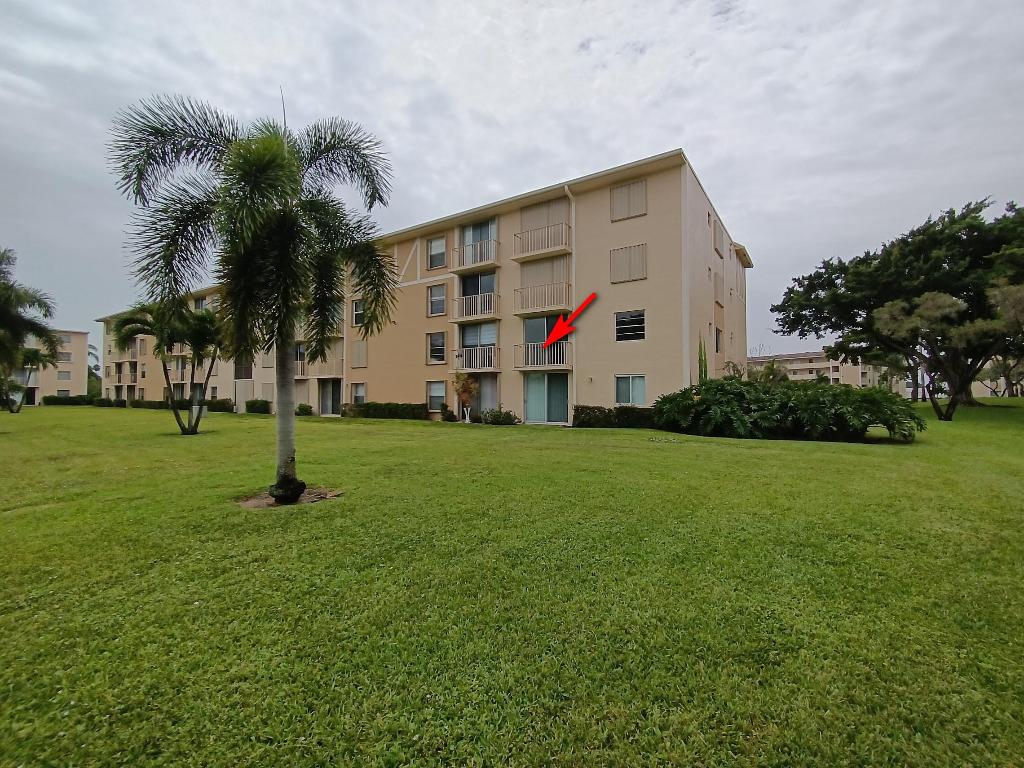 HUNTINGTON LAKES SEC TWO CONDOS - Residential