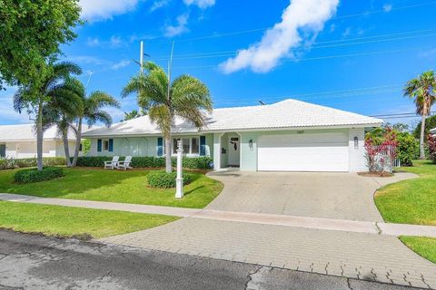 Single Family Residence in Boca Raton FL 1007 Walnut Terrace Ter.jpg