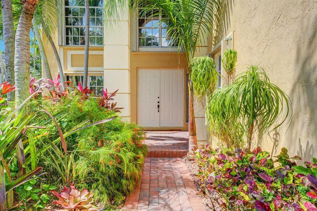 Photo of 6131 Wilbur Way, Lake Worth, FL 33467 (MLS # R10974822)