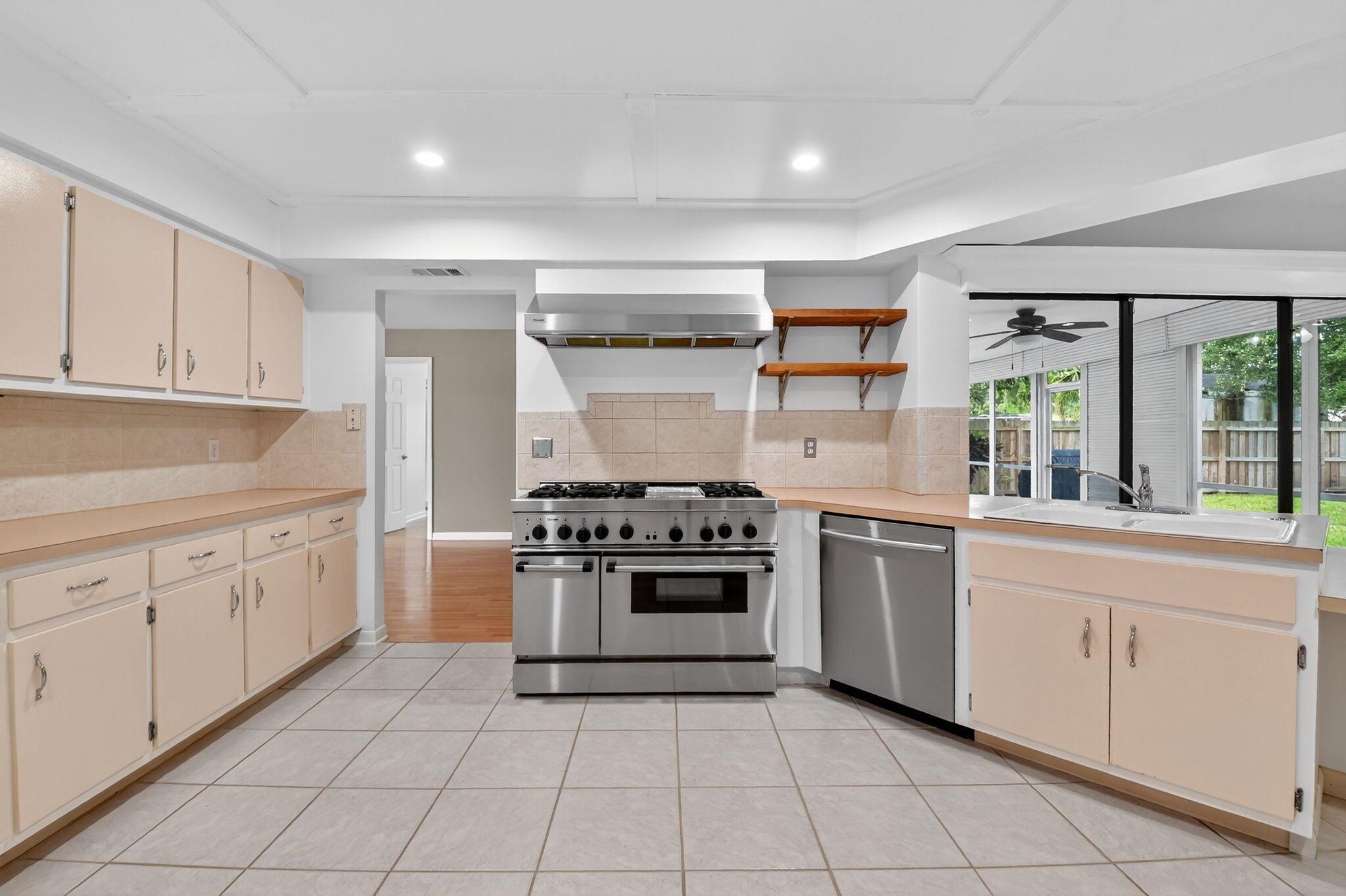 11784 Laurel Valley Circle