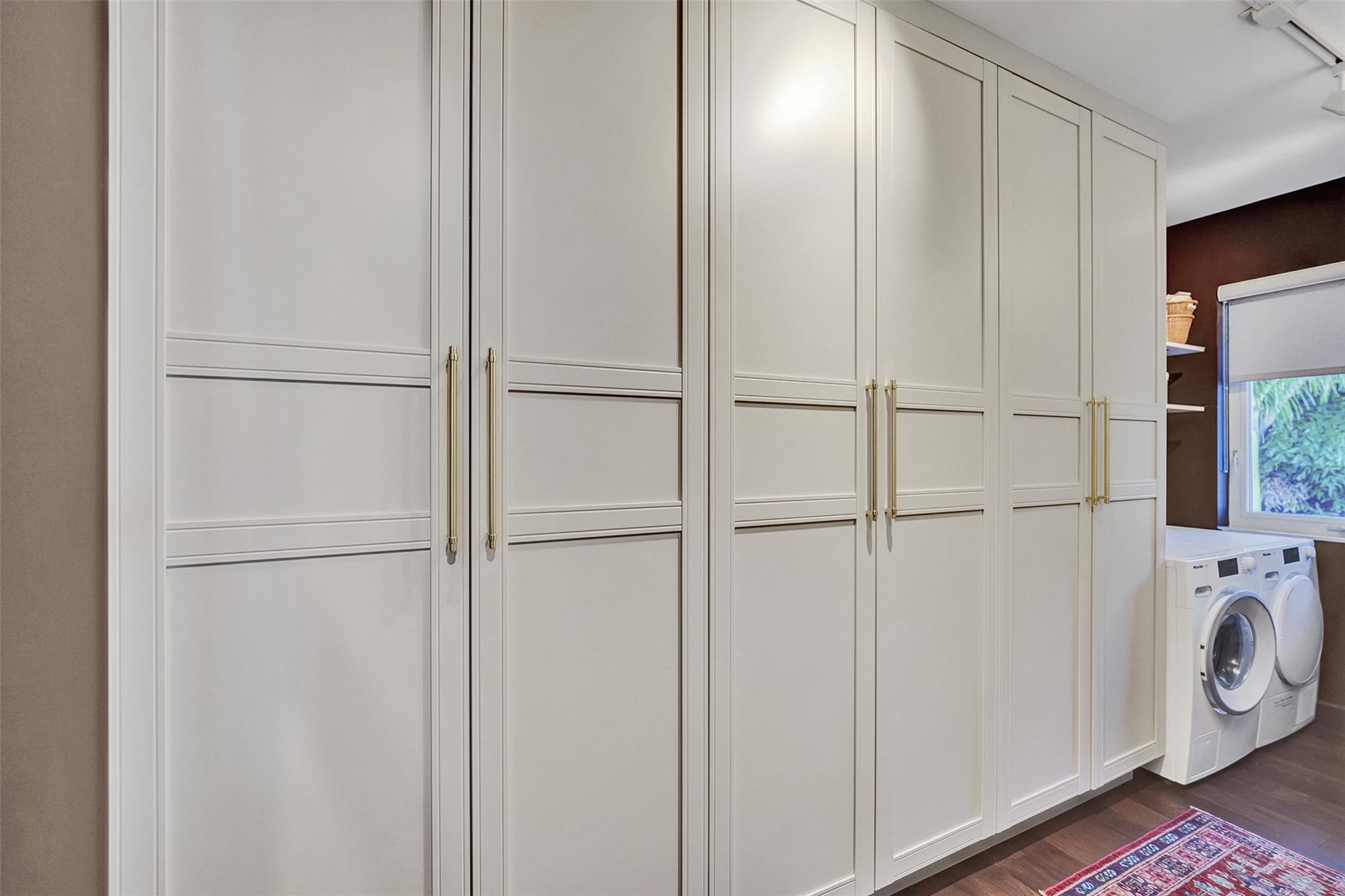 Coral Cove - Residential