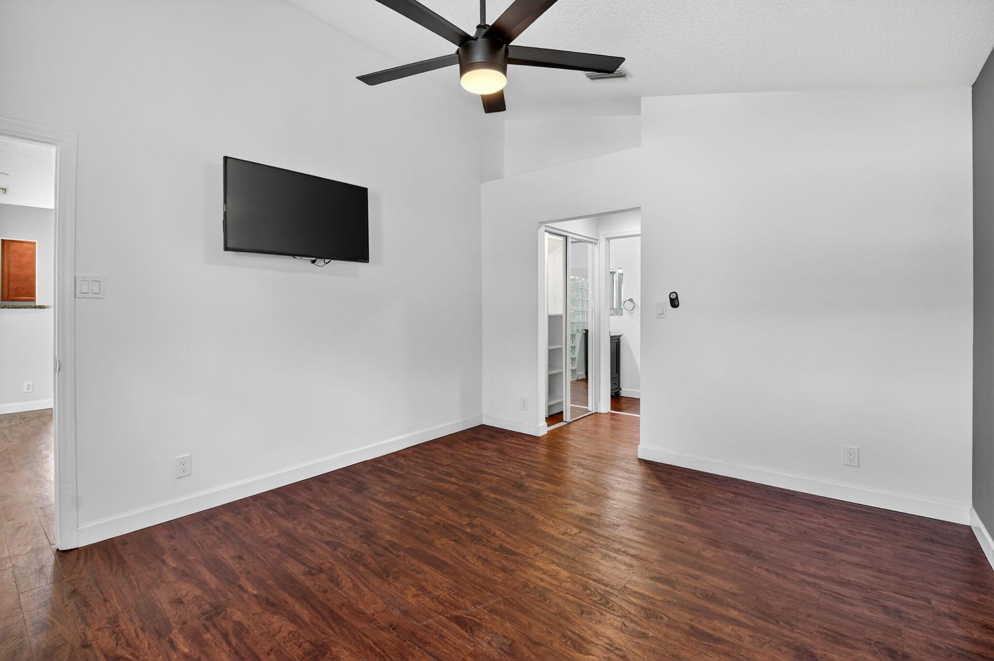 Newport Cove - Residential