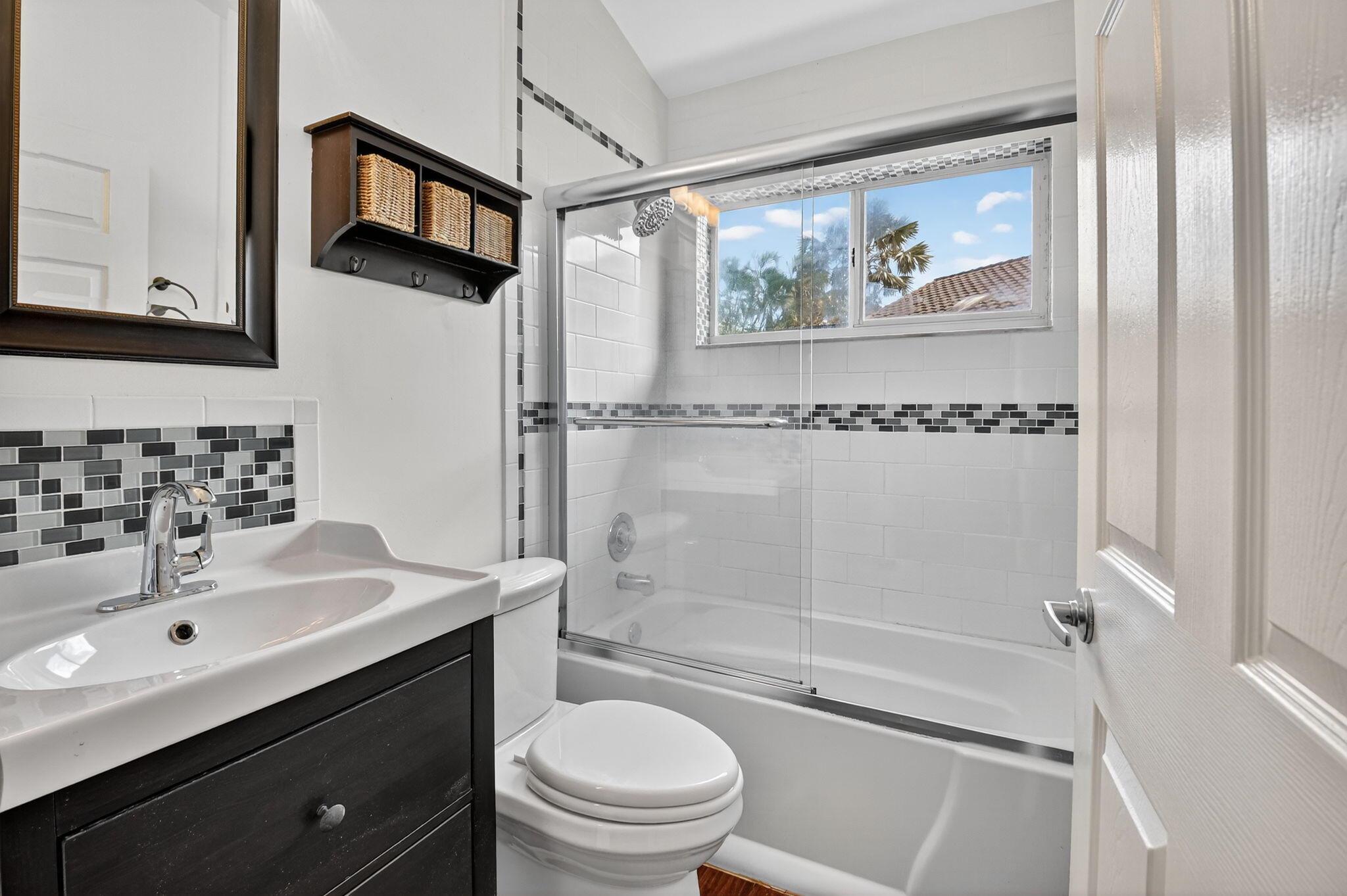 Newport Cove - Residential