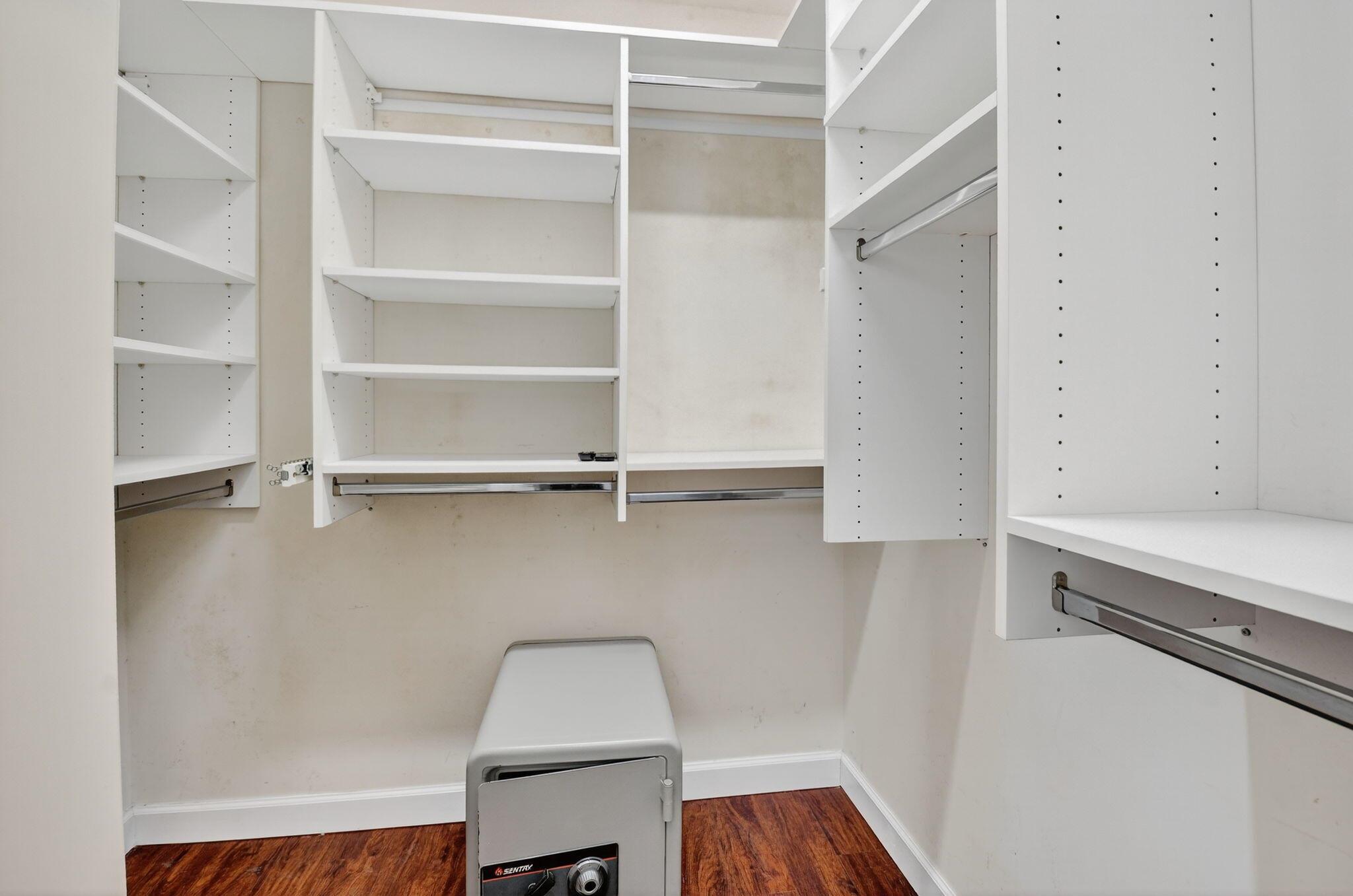 Newport Cove - Residential