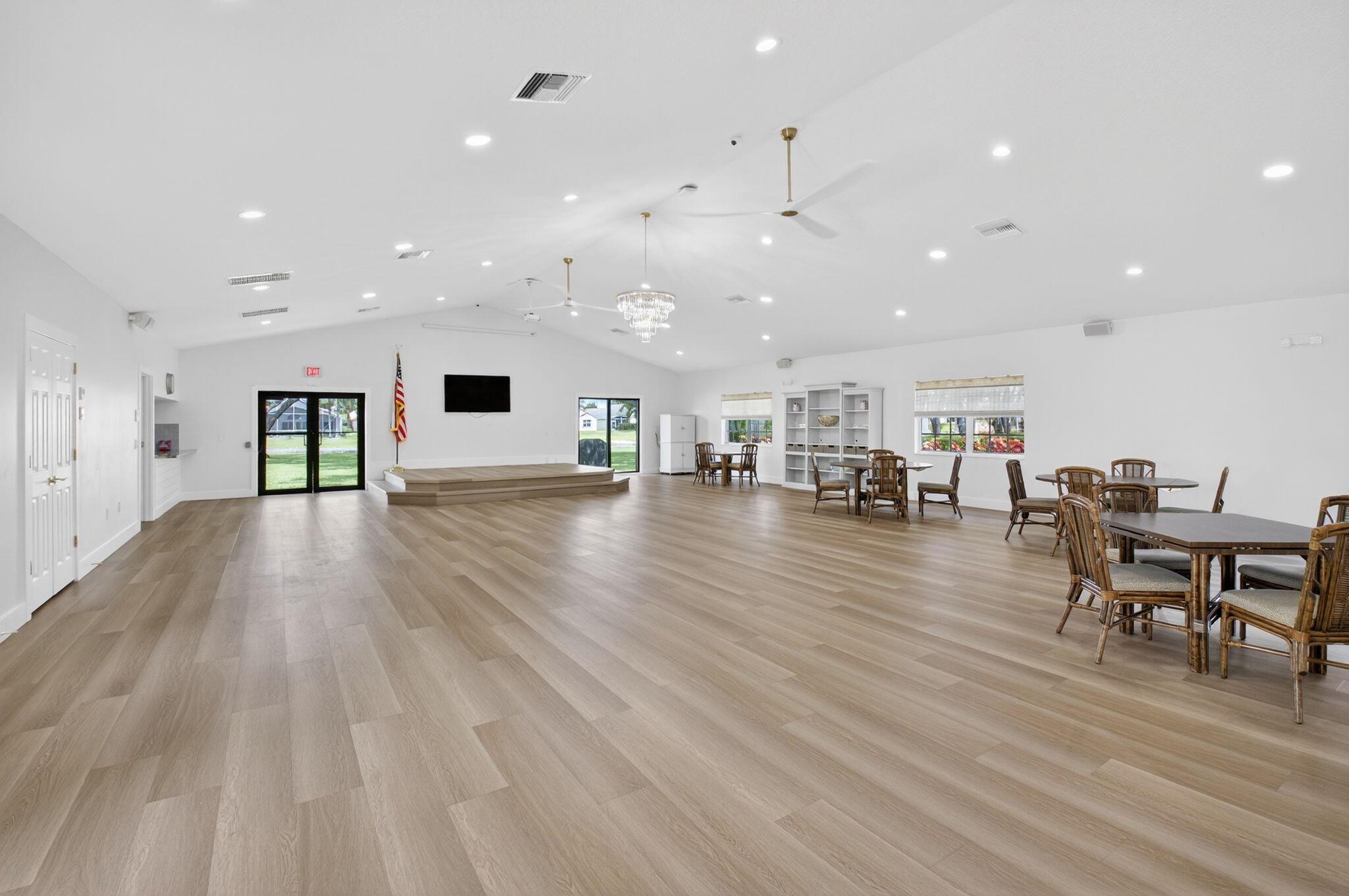 Newport Cove - Residential