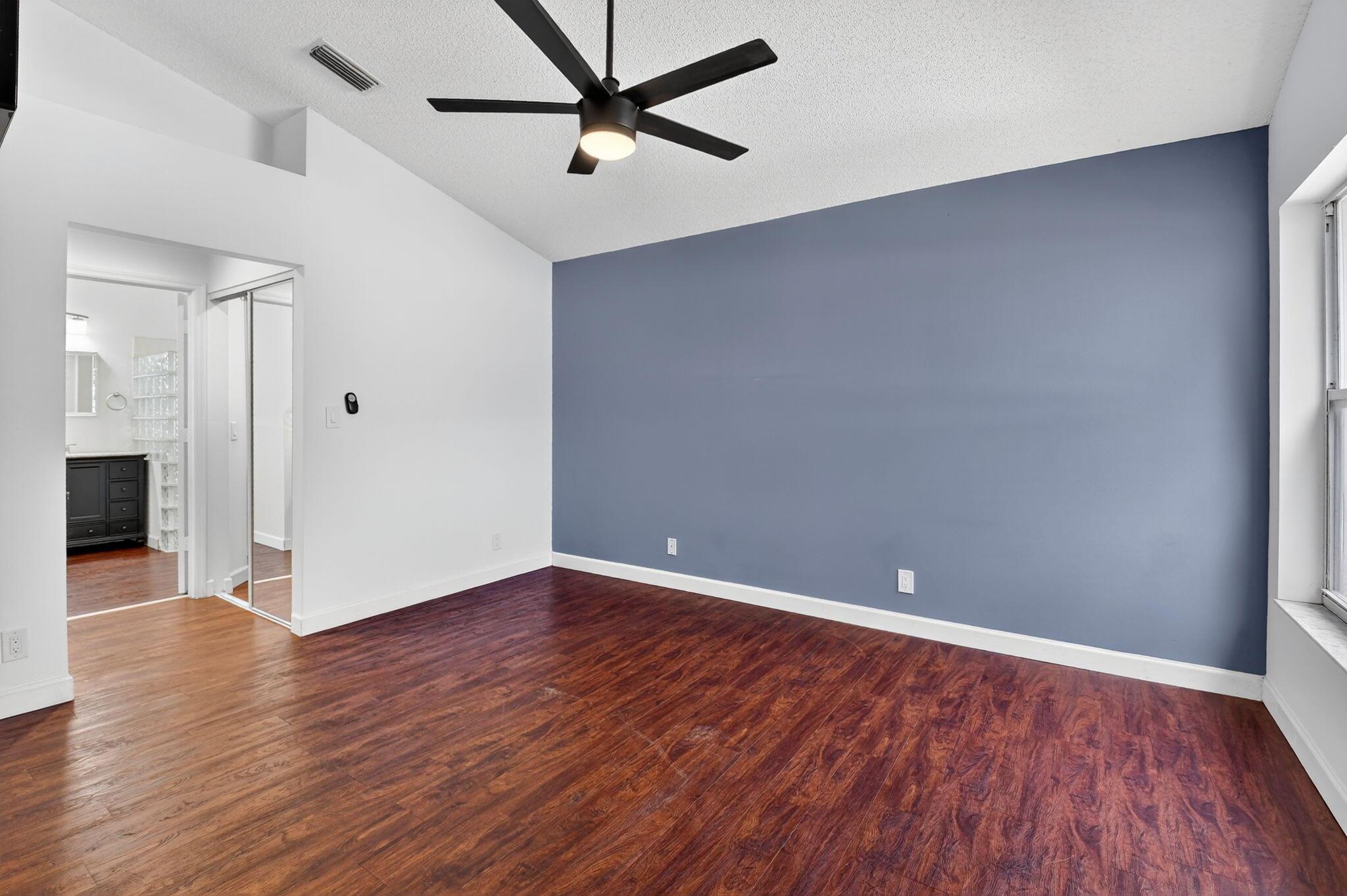 Newport Cove - Residential