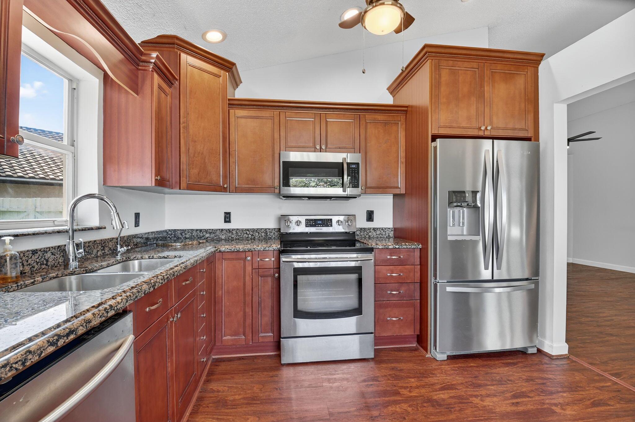 Newport Cove - Residential